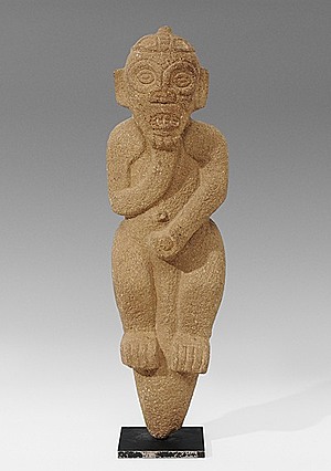 Schuler Auktionen AG - Hockende Steinfigur