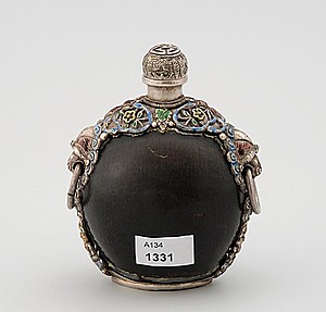 Schuler Auktionen AG - Snuffbottle