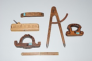 Schuler Auktionen AG - Lot: 5 Holzwerkzeuge