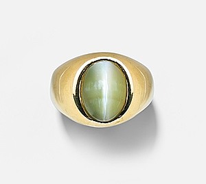 Schuler Auktionen AG - Chrysoberyll-Katzenauge-Ring