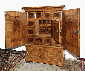 Kabinettschrank - Schuler Auktionen Zürich