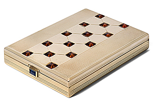 Schuler Auktionen AG - Puderdose