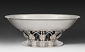 Schuler Auktionen AG - Grosse Fussschale, Georg Jensen