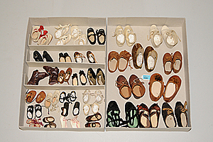 Schuler Auktionen AG - Lot: Puppenschuhe