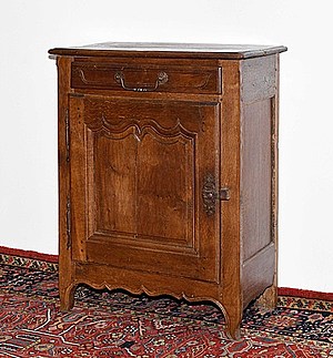 Schuler Auktionen AG - Halbschrank