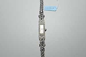 Schuler Auktionen AG - Diamant-Damenarmbanduhr