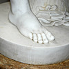 Schuler Auktionen AG - Grosse Figur "Sandalenlösende Venus"