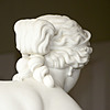Schuler Auktionen AG - Grosse Figur "Sandalenlösende Venus"
