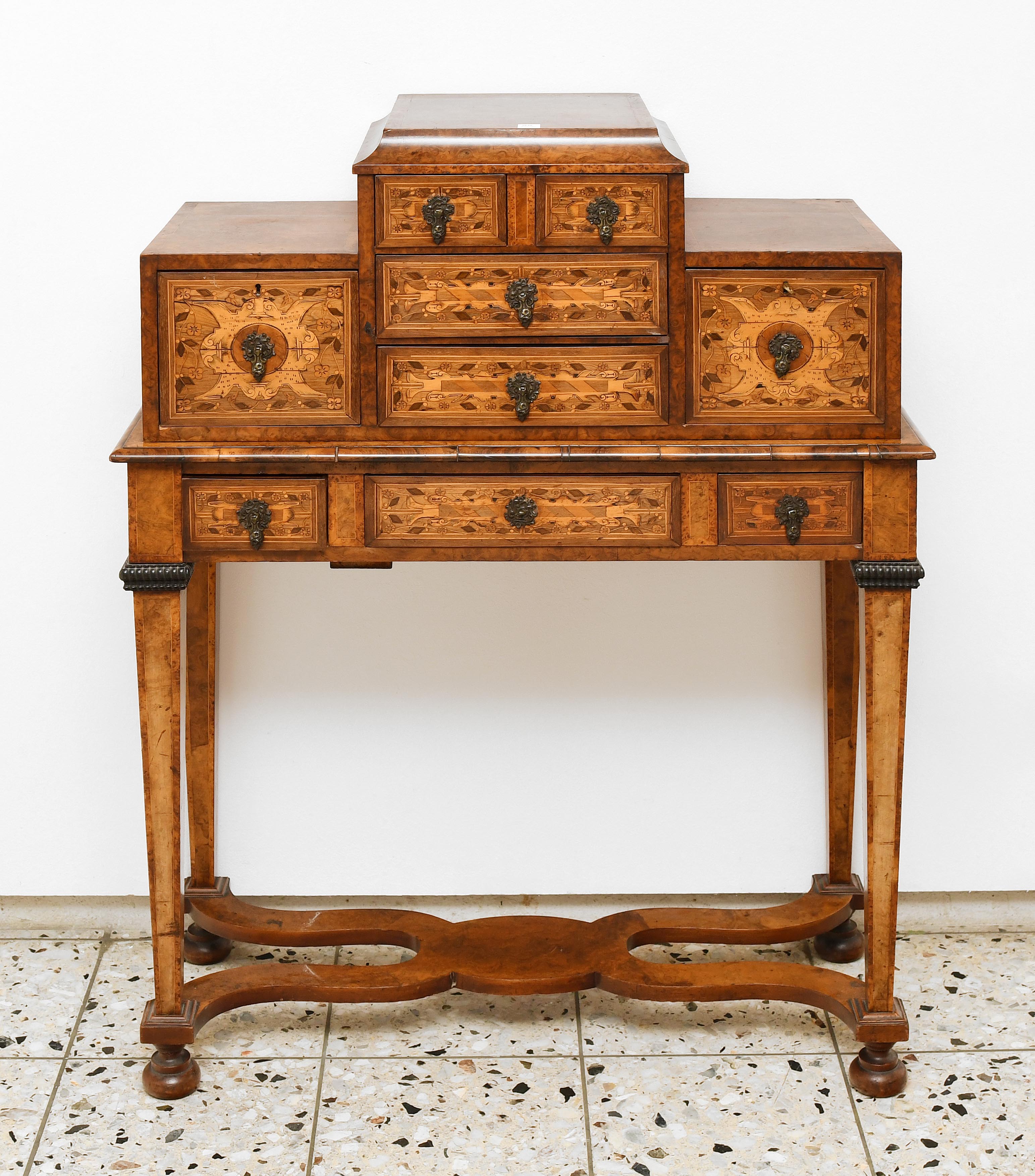 Schubladenmöbel - Schuler Auktionen Zürich