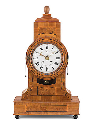 Schuler Auktionen AG - Grosse Tischuhr