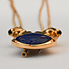 Schuler Auktionen AG - Cartier Smaragd-Email-Lapis-Brosche-/Anhängerkette