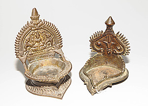 Schuler Auktionen AG - 2 Öllampen