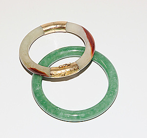 Schuler Auktionen AG - 2 Jadearmreifen