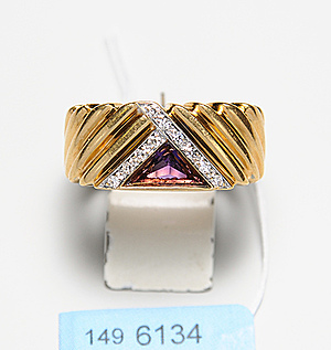 Schuler Auktionen AG - Amethyst-Diamant-Ring