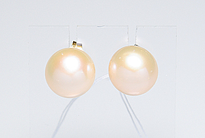 Schuler Auktionen AG - Kulturperlen-Ohrstecker