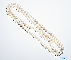 Schuler Auktionen AG - Akoya-Kulturperlen-Brillant-Collier