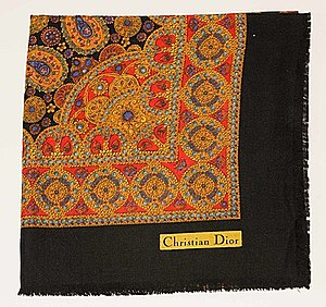 Schuler Auktionen AG - Christian Dior, Stola