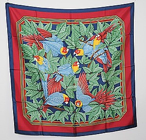 Schuler Auktionen AG - Hermès, Carré "Les Perroquets"