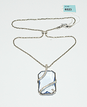 Schuler Auktionen AG - Swarovski, Halskette mit Kristall-Anhänger