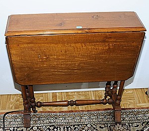Schuler Auktionen AG - Kleiner Gate Leg Table