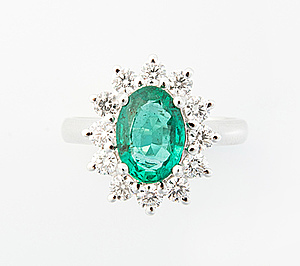 Schuler Auktionen AG - Smaragd-Brillant-Ring