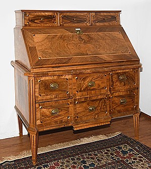 Schuler Auktionen AG - Schreibkommode