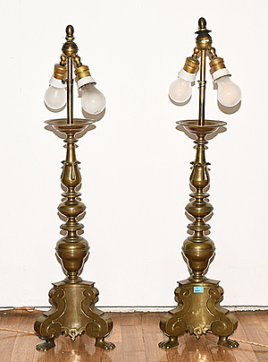 Schuler Auktionen AG - 1 Paar Altarleuchter/Stehlampen