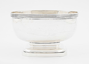 Schuler Auktionen AG - Tiefe Fussschale