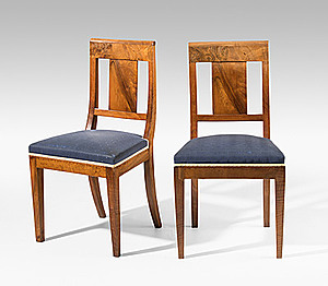 Schuler Auktionen AG - Satz von vier Stühlen