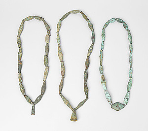 Schuler Auktionen AG - 3 Halsketten