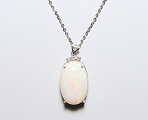 Schuler Auktionen AG - H. Stern Opal-Diamant-Anhänger