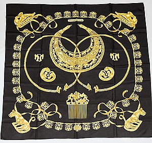 Schuler Auktionen AG - Hermès, Carré "Les Cavaliers d'Or"