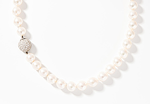Schuler Auktionen AG - Akoya-Kulturperlen-Brillant-Collier