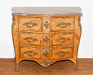 Schuler Auktionen AG - Kommode