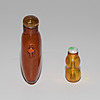 Schuler Auktionen AG - Lot: 2 Bernstein Snuff Bottles