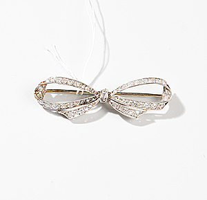 Schuler Auktionen AG - Schleifen-Brosche