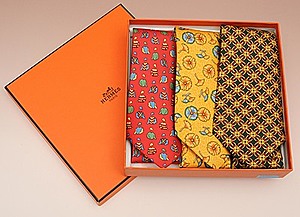 Schuler Auktionen AG - Hermès, Lot von 3 Krawatten