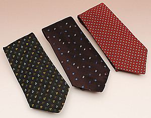Schuler Auktionen AG - Hermès, Lot von 3 Krawatten