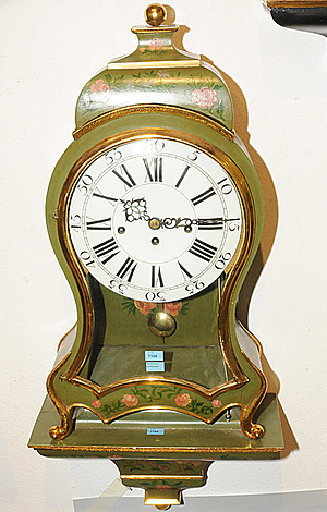 Schuler Auktionen AG - Pendule mit Sockel