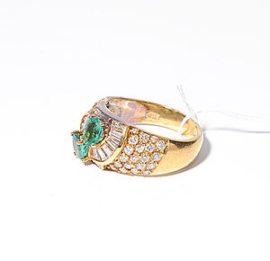 Schuler Auktionen AG - Smaragd-Diamant-Ring