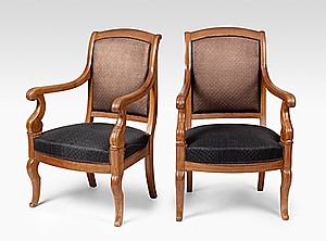 Schuler Auktionen AG - Ein Paar Fauteuils