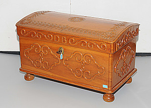 Schuler Auktionen AG - Kleine Truhe