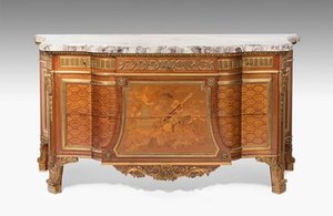 Schuler Auktionen AG - Grosse Kommode