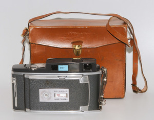Schuler Auktionen AG - Polaroid-Kamera "900 Electric Eye"