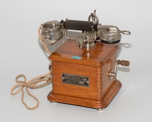 Schuler Auktionen AG - Tisch-Telefon