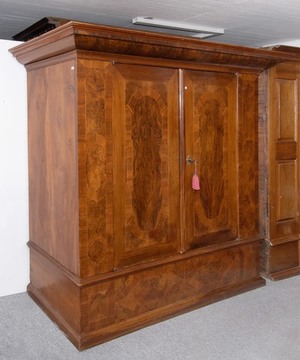 Schuler Auktionen AG - Schrank