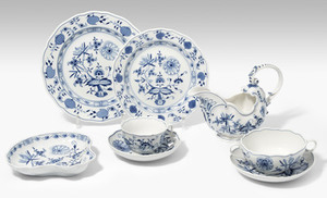 Schuler Auktionen AG - Meissen, Tafel- und Teeserviceteile