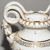 Schuler Auktionen AG - Meissen, Schlangenhenkelvase