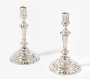 Schuler Auktionen AG - 1 Paar Kerzenstöcke, Paris