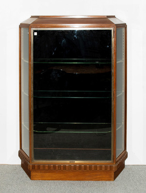 Schuler Auktionen AG - Vitrine